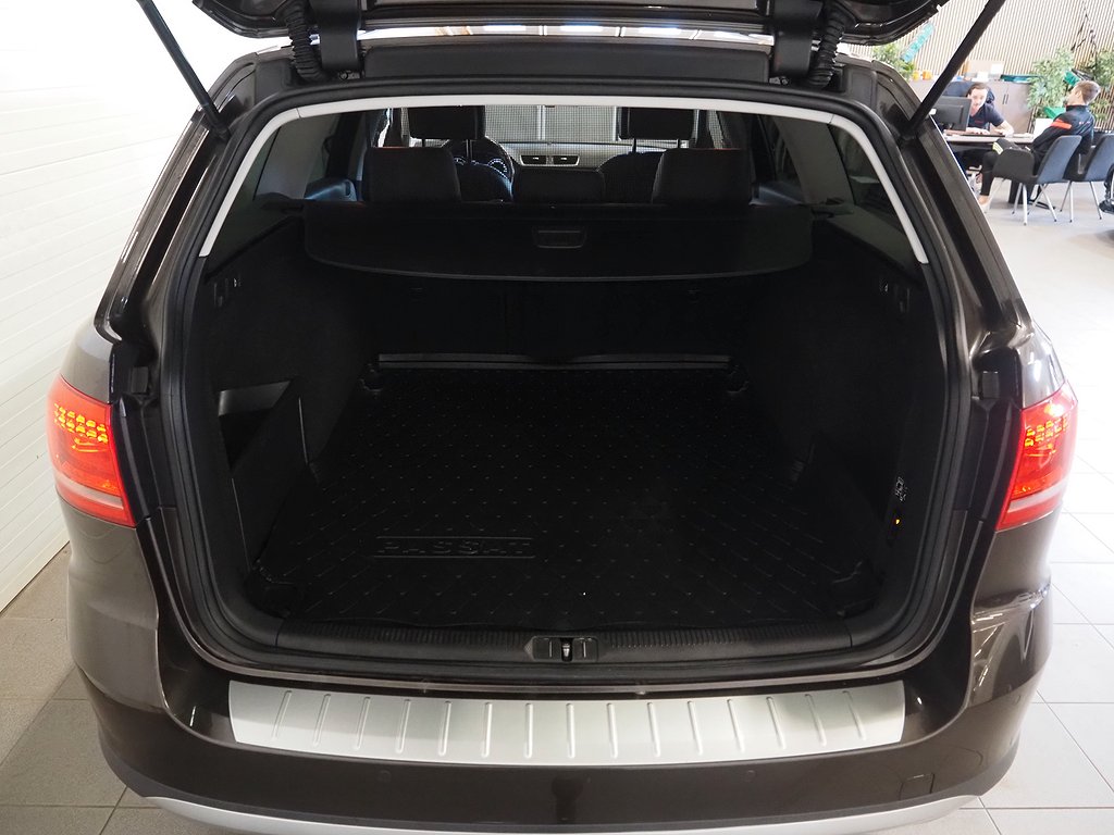 Volkswagen Passat Alltrack 2.0 TDI 4Motion Pano D-Värm Drag 2015