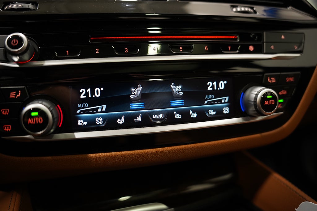 BMW 530D xDrive 265hk M Sport H/K Panorama HUD 360° Venti D-värm
