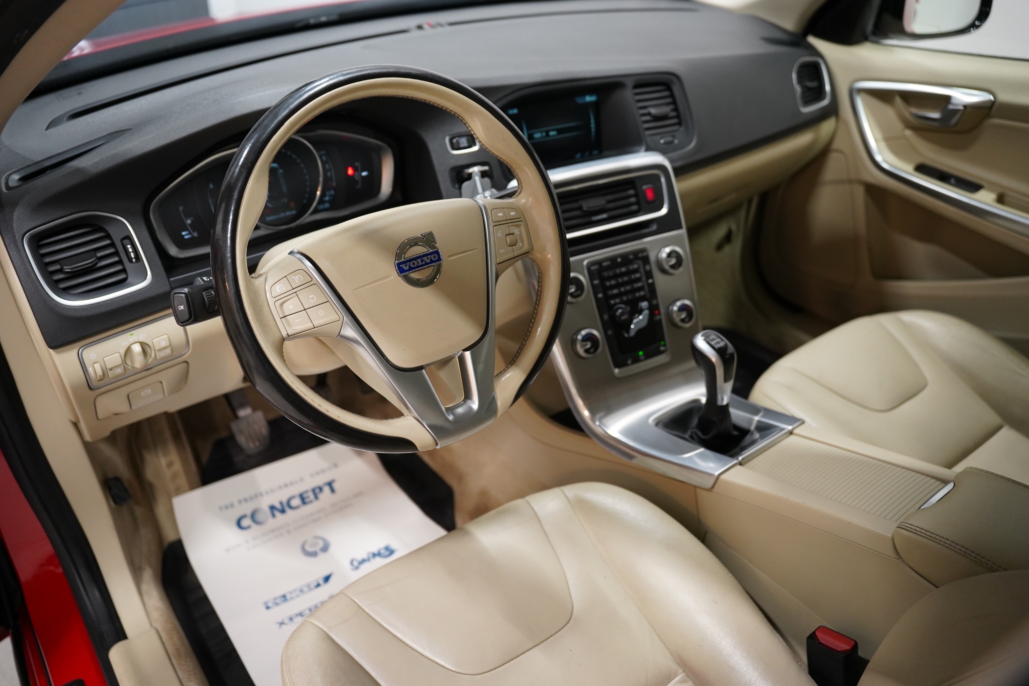 Volvo V60 Cross Country 2017, bild 6/10
