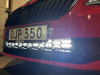 Skoda Superb Kombi 2.0 TDI 4×4 Sport GPS Drag Canton Pano Kamera SoV – bild 24