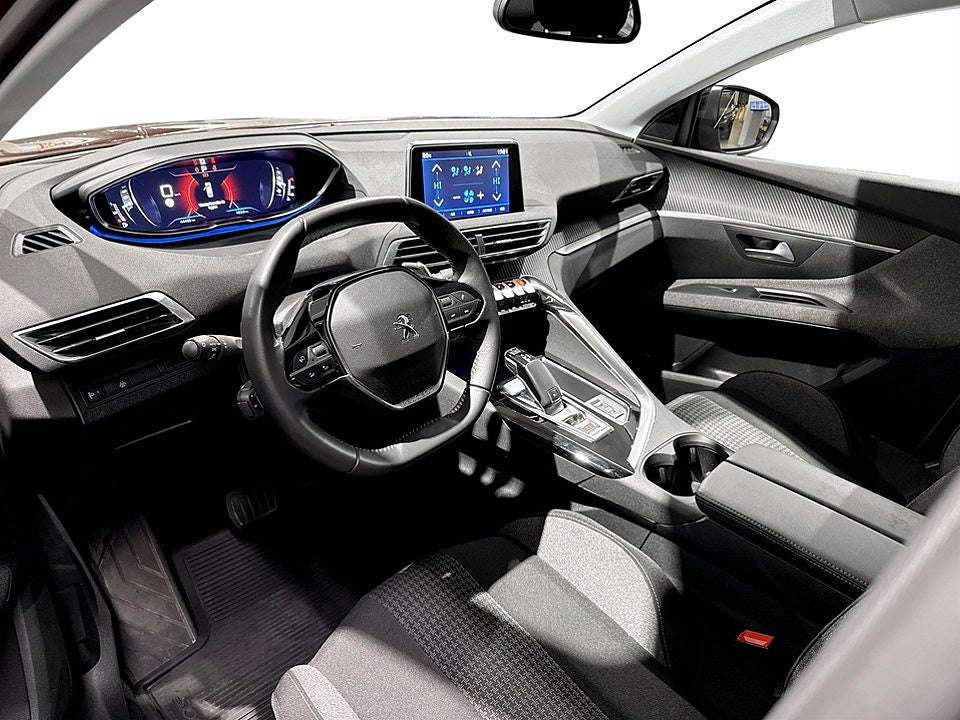 Bild på Peugeot 5008 Active 1.2 PT 130hk Aut - 7-SITS, B-KAMERA