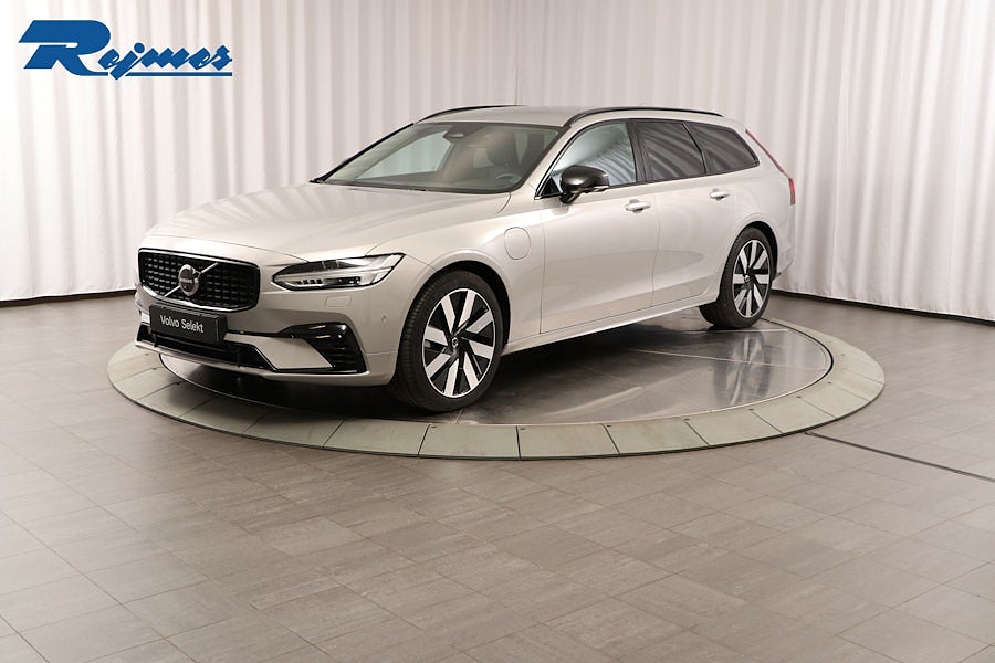 Volvo V90 T6 Plus Dark Nordic Edition. Harman Kardon, 360 Kamera