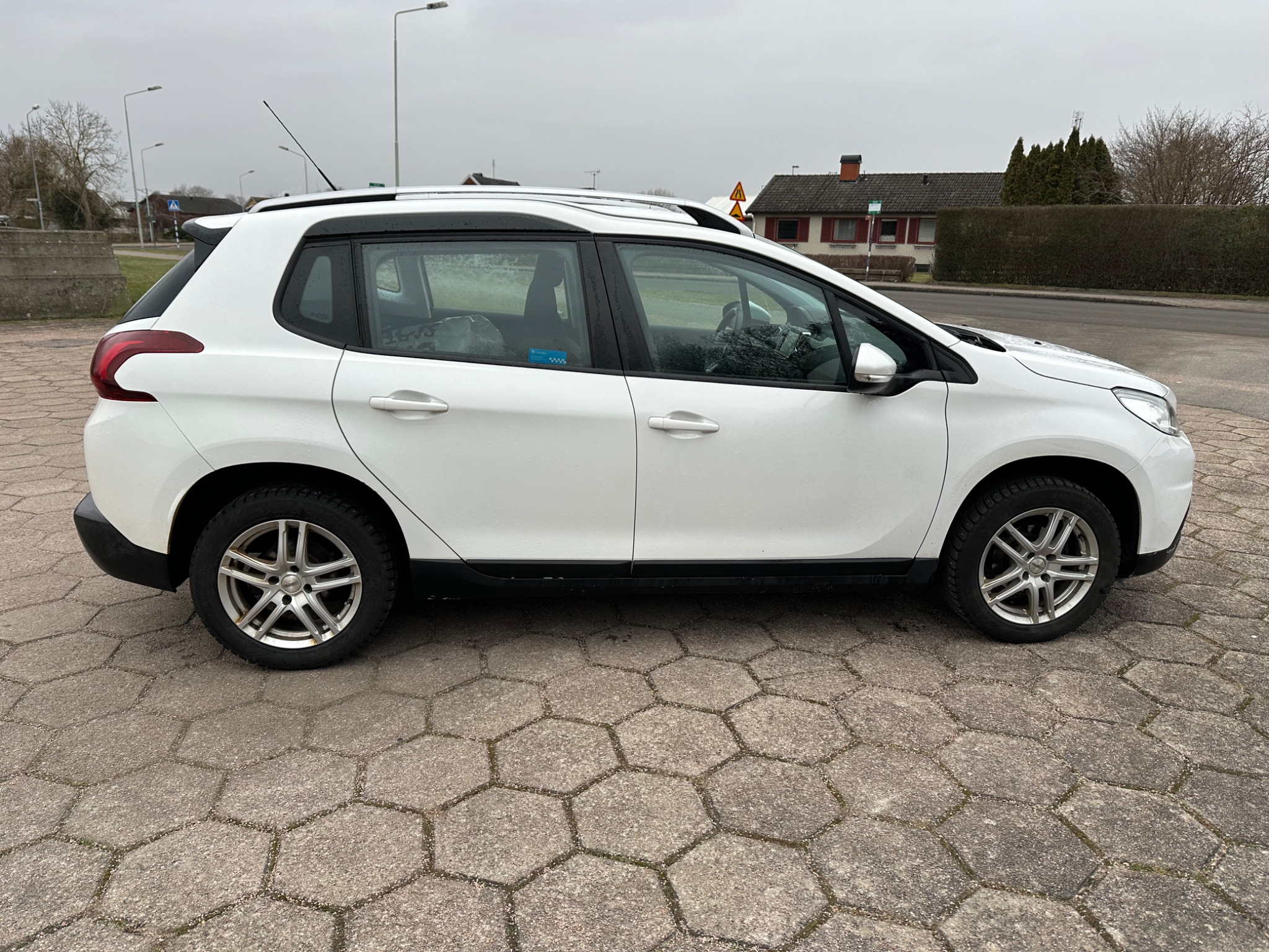 Peugeot 2008 2017, bild 6/37