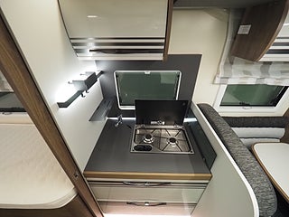 Husbil-halvintegrerad Ci Magis 82 XT 10 av 21