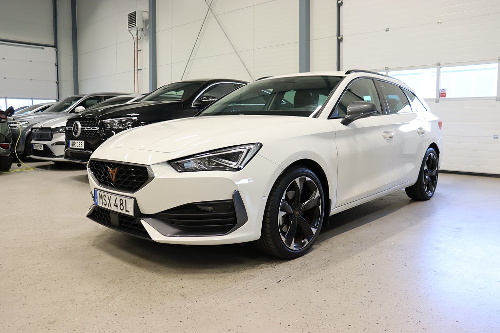 Cupra Leon Sportstourer 1.5 eTSI B-Kamera Cockpit Keyless 150hk