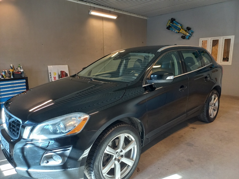 Volvo XC60 2.4D AWD Geartronic Summum 2010, bild 2/31