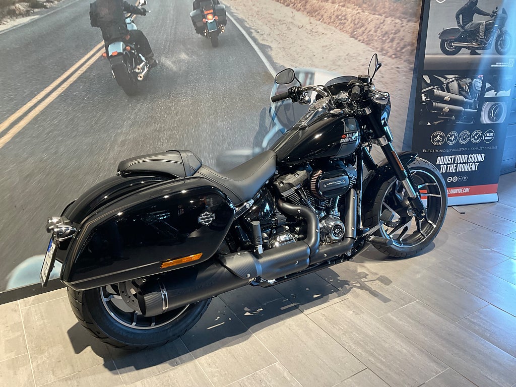 Harley-Davidson SportGlide Utförsäljning inkl luft o buller 