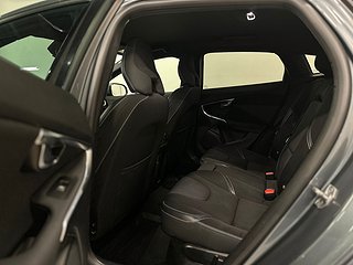 Volvo V40 D3 Business Advanced 150h Dvärm VoC Psens S/V-hjul
