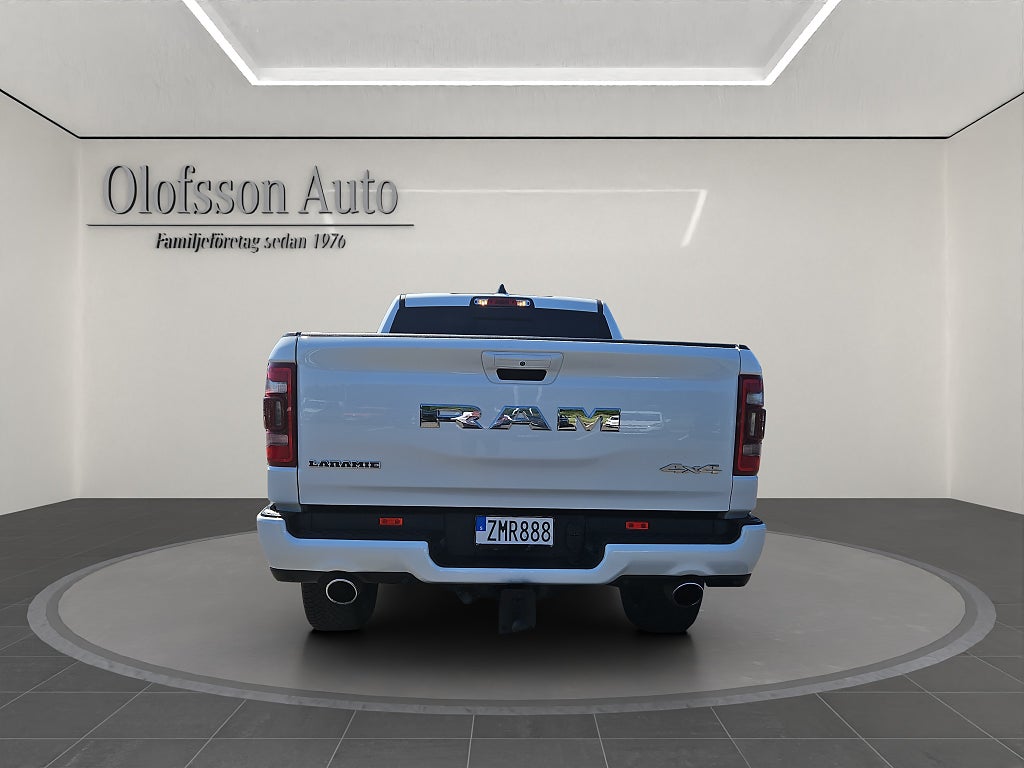 Dodge Ram 1500 Crew Cab LARAMIE 4X4 401 hk - bild 5