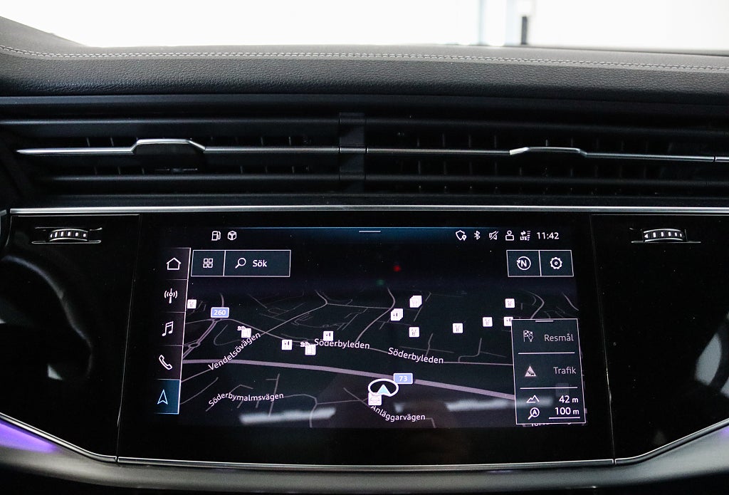 Audi Q8 TDI S line Selection MOMS Pano Matrix Värmare Drag