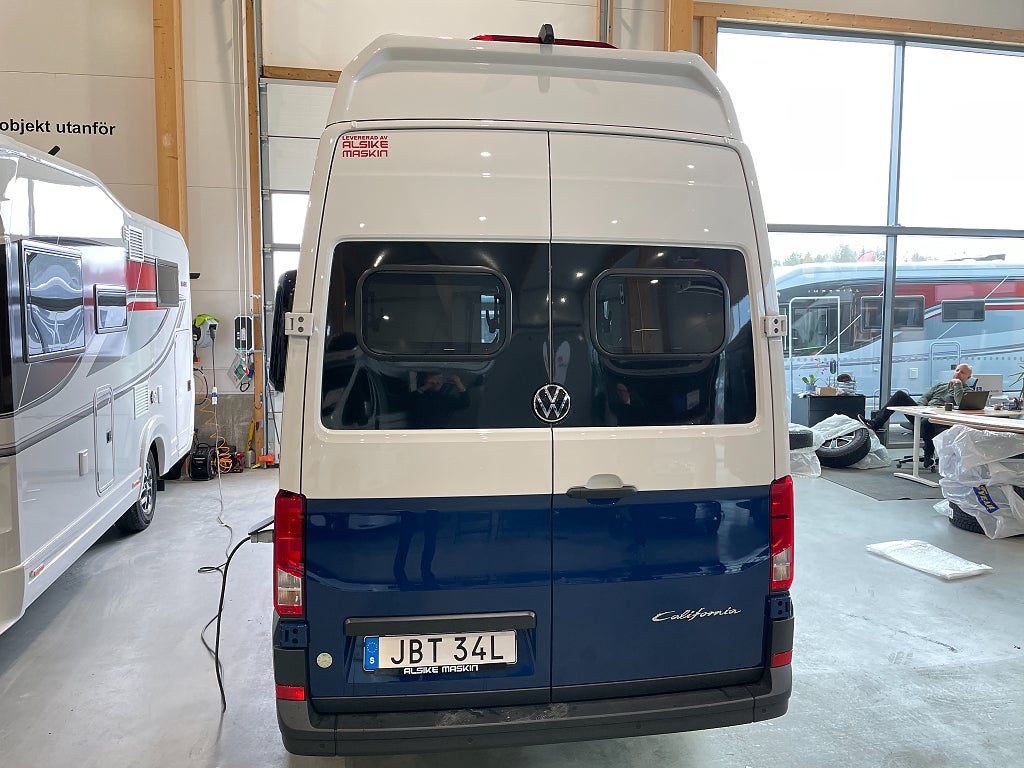 Volkswagen Grand California 600 / Under 6m / Taksäng / Automat / B-kort / E - Volkswagen