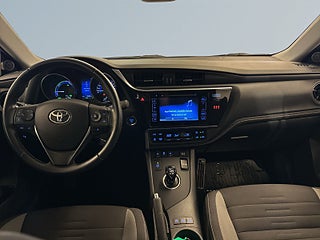 Toyota Auris Hybrid e-CVT Active Kamera Kamkedja Mvärm S/V-hjul – bild 8