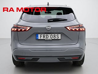 SUV Nissan Qashqai 7 av 24