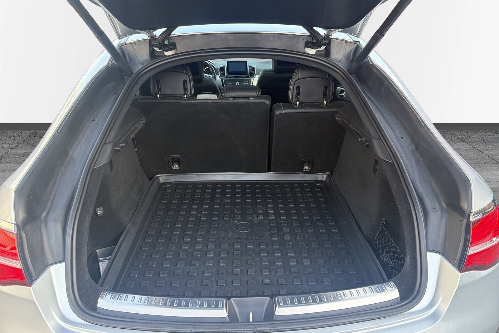 Mercedes-Benz GLE 450 AMG 4MATIC Coupé Sport Edit Värmare HUD Luftfj Drag 2016 - miniatyr 15