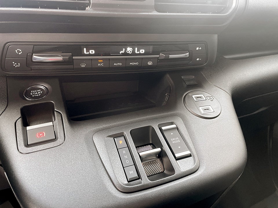 Bild på Opel Combo Elite+ 130hk Aut L2 - EDITION! VÄRMARE & DRAGKROK INGÅR
