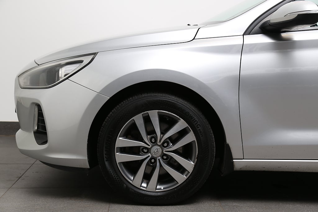 Hyundai i30 1,6 CRDi 110hk Comfort Eco Kombi 1ägare Motorv Drag 2018