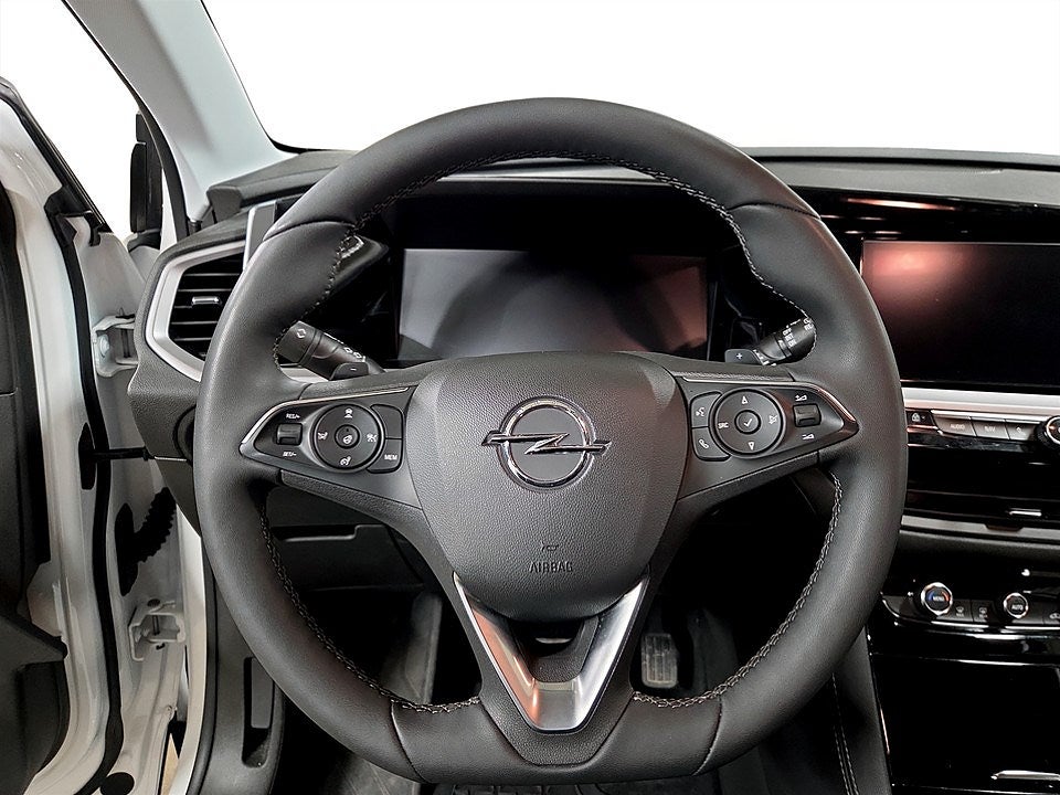 Bild på Opel Grandland GS 1.2 Turbo 130hk Aut - B-KAMERA, RATTVÄRME