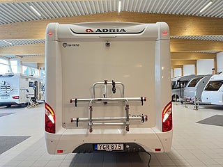 Husbil-integrerad Adria SONIC 700 SC 5 av 27