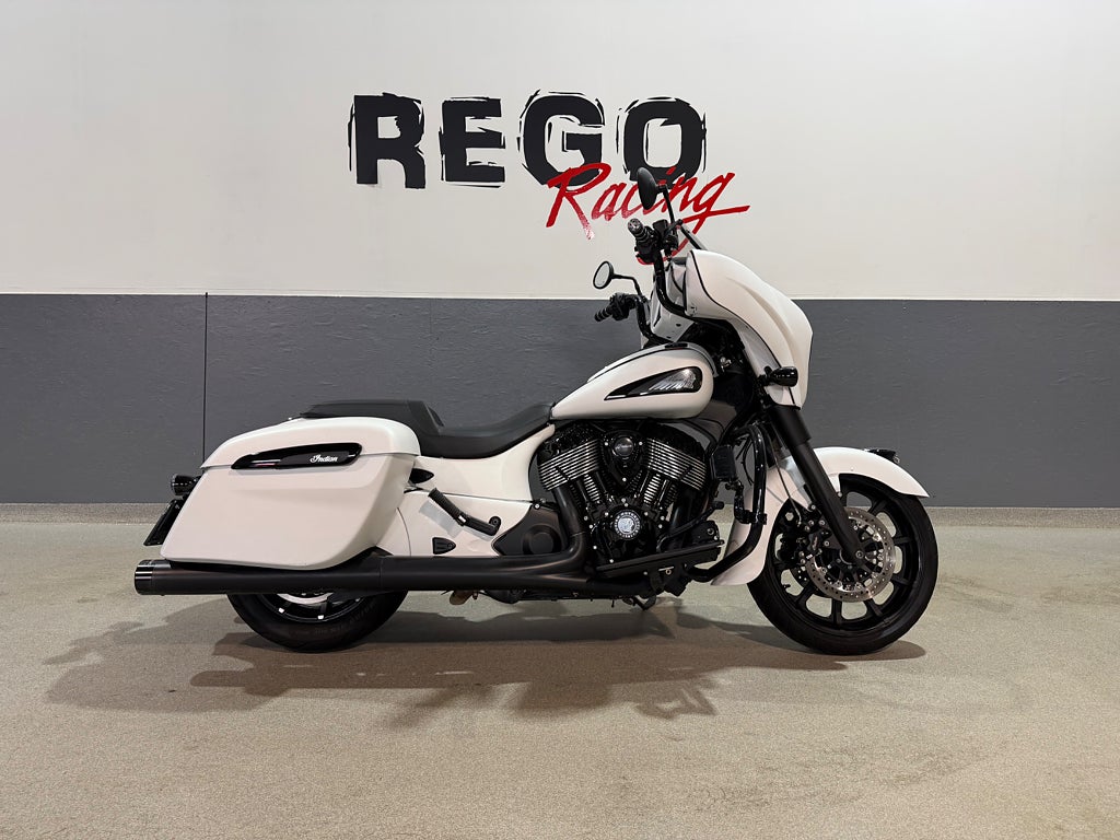 Indian Chieftain Dark Horse Thunder Stroke 111 V-Twin 