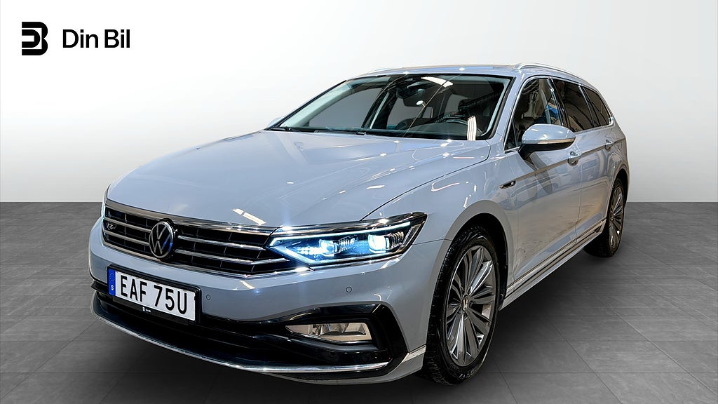 Volkswagen Passat Sportscombi TDI200 DSG 4M R-Line/Executive