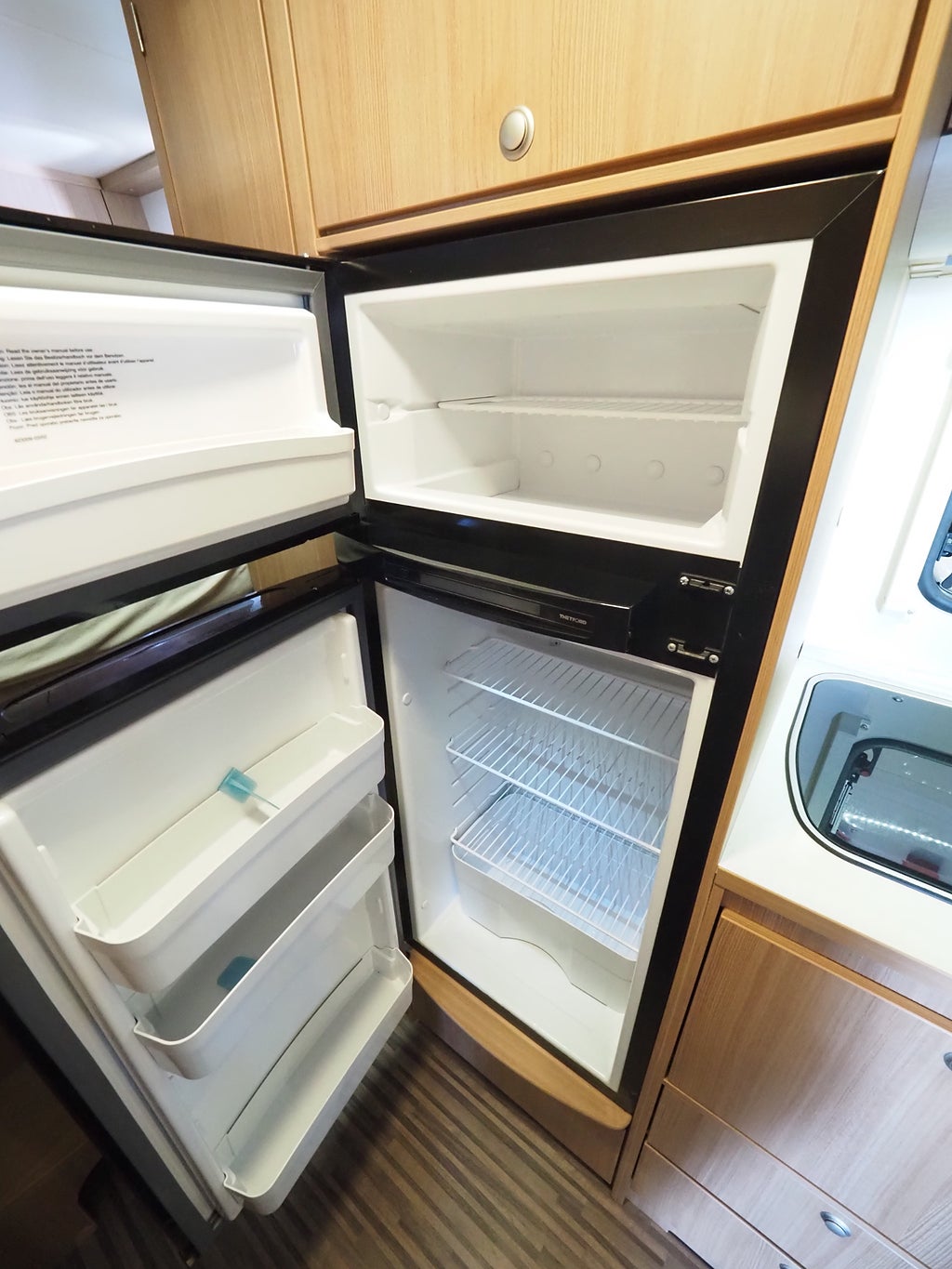 Sun Living Lido M 46 SP | Markis | Taksäng | Tvärbädd 131hk