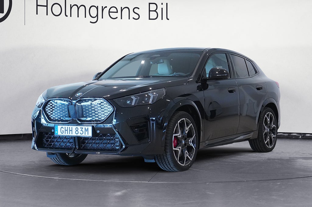 BMW iX2 eDrive20 Ränta 4,99% | M-Sport Pro Drag DAP Panorama Elstol HUD