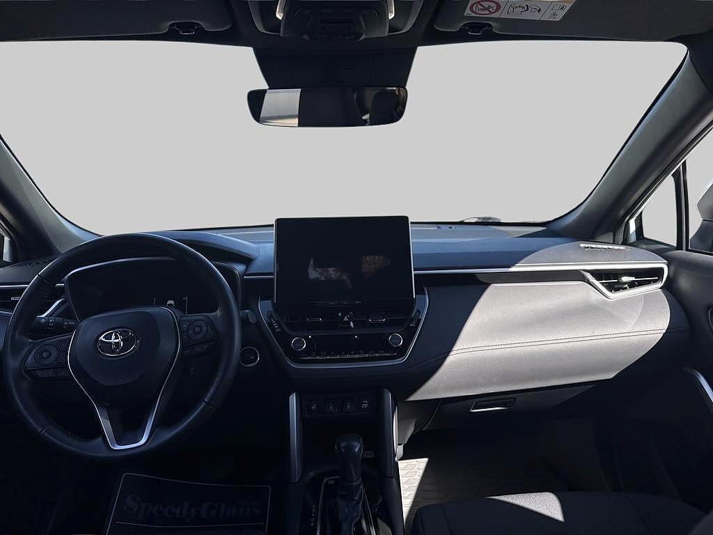 Toyota Corolla Cross 2023 - miniatyr 9