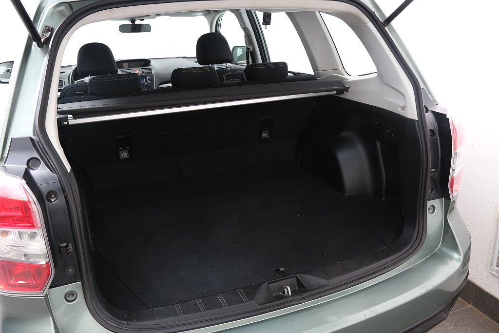 Subaru Forester 2,0i 150hk XS AWD Aut Kamera Extraljus Drag 2014