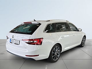 Skoda Superb Kombi 2.0 TDI 4×4, L&K S&V-hjul/Kamera/Drag/Carplay – bild 6