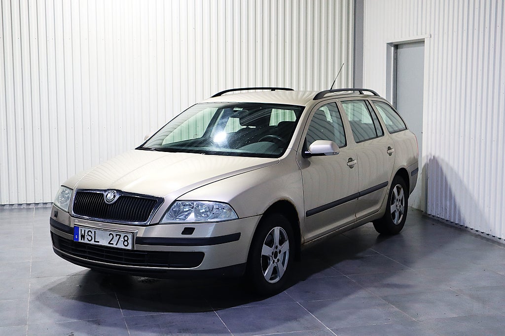 Skoda Octavia Kombi 2.0 FSI 