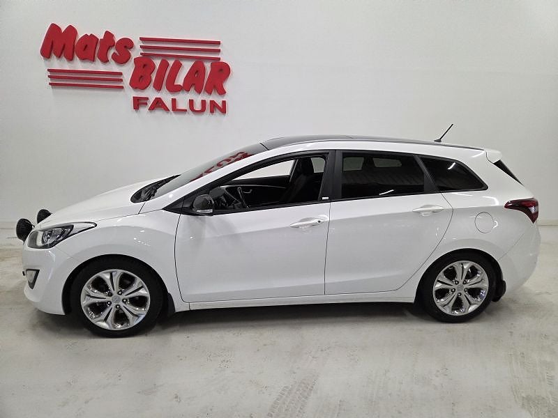 Hyundai i30 1,6 Crdi Manuell Buisness GO! kombi 110 Hk
