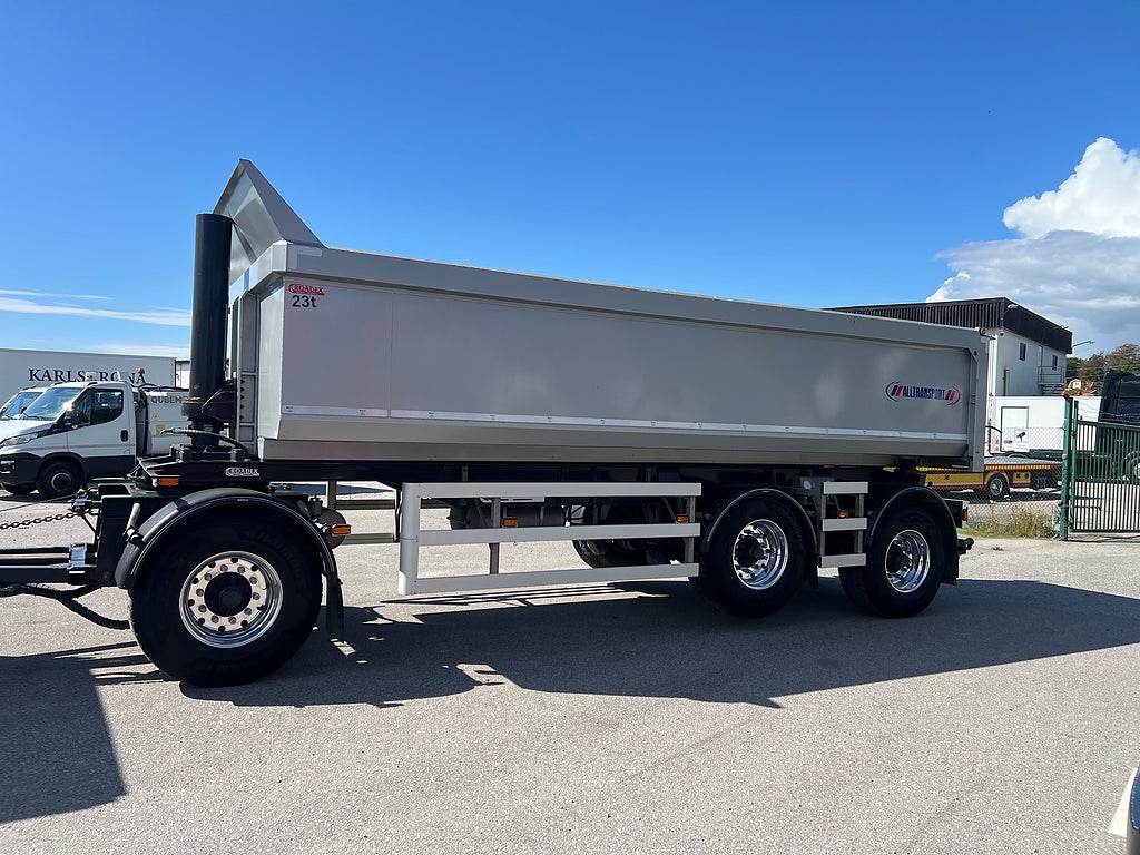 Övriga Roadex 3 Axlad tippvagn,
