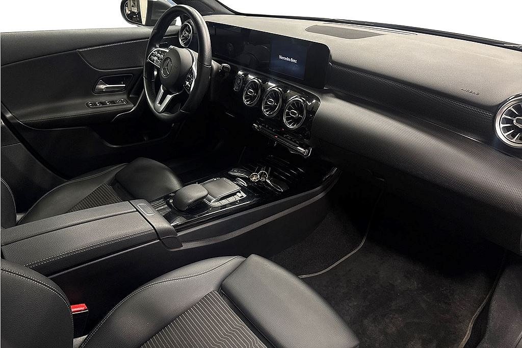 Mercedes-Benz A 180, panorama, backkamera, 1 brukare