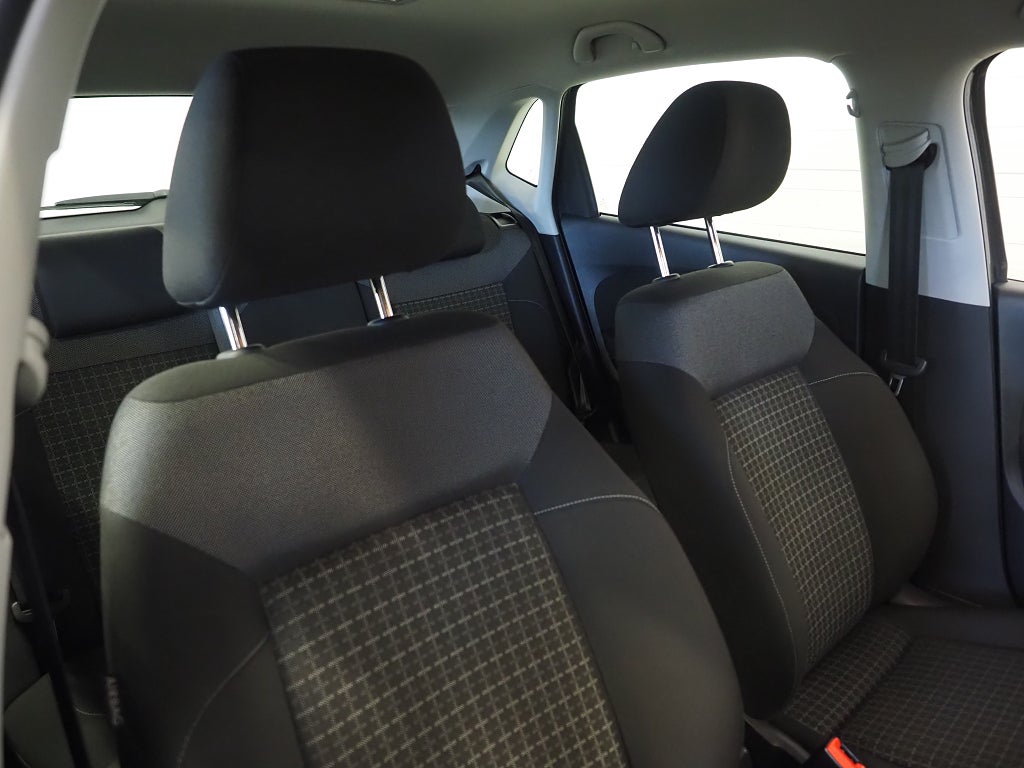 Volkswagen Polo 1.2 TSI 90hk Motorvärmare Låga mil! 2017