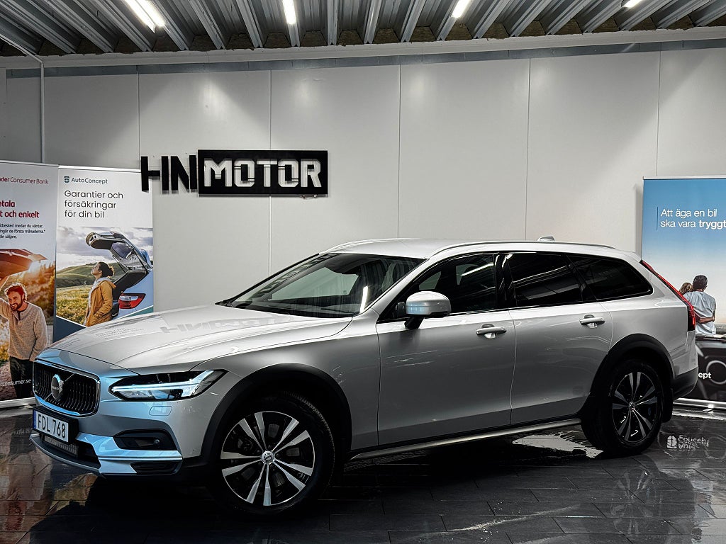 Volvo V90 Cross Country B5 AWD |NAVI|H/K|BackKam|DRAG|MOMS|