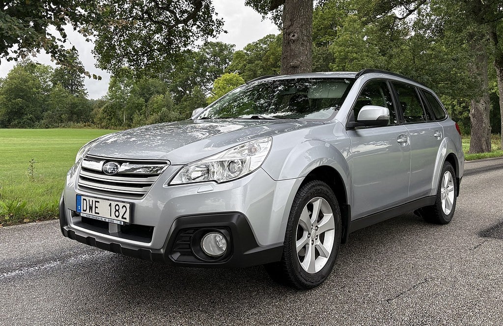 Subaru Outback 2.5 4WD 173hk Lineartronic Business B.kamera Mvärm Drag