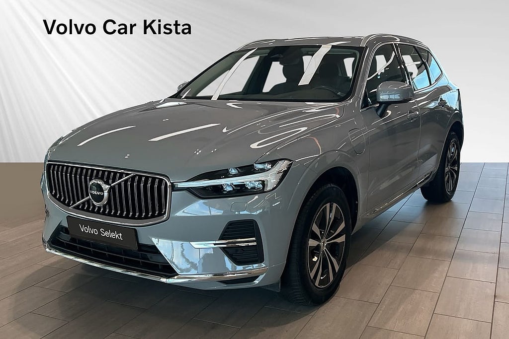Volvo XC60 Recharge T6 Core Edition B-Kam Drag Carplay Pano