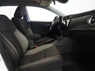 Kombi Toyota Auris 11 av 22