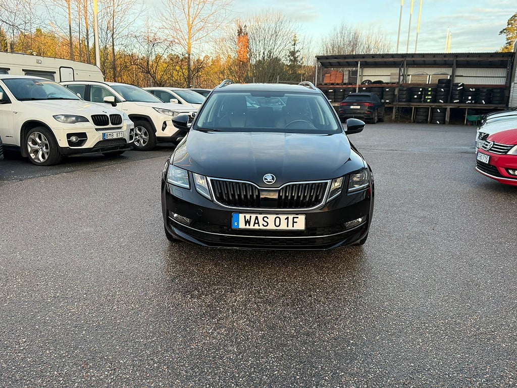 Skoda Octavia COMBI G-TEC 1.5 TSI G-TEC PREMIUM, STYLE AUTO B-KAM NAVI MOMS 