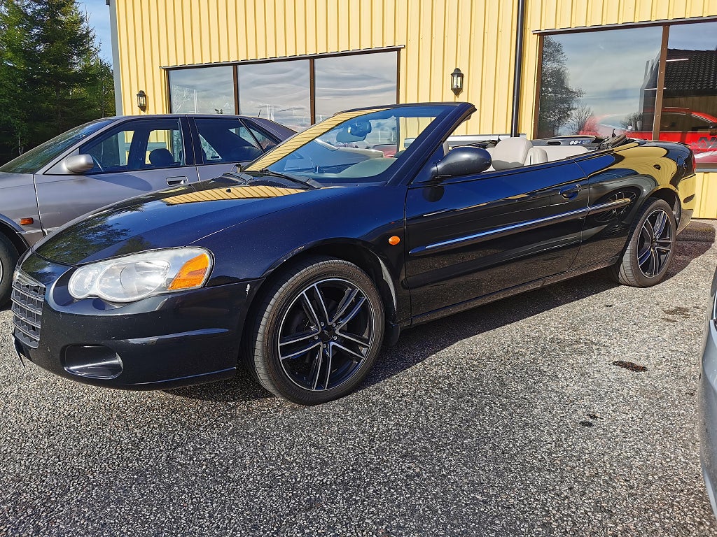 Chrysler Sebring Convertible 2.7 V6 Automatic, 4-trins, 203ps, 2001