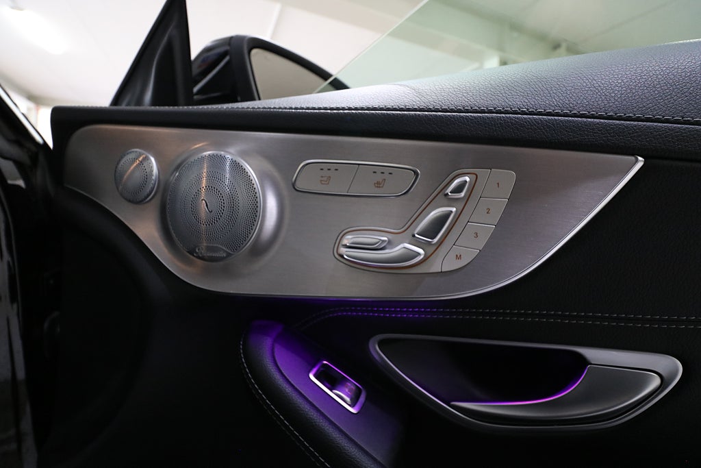 Mercedes-Benz C 2021 - miniatyr 19