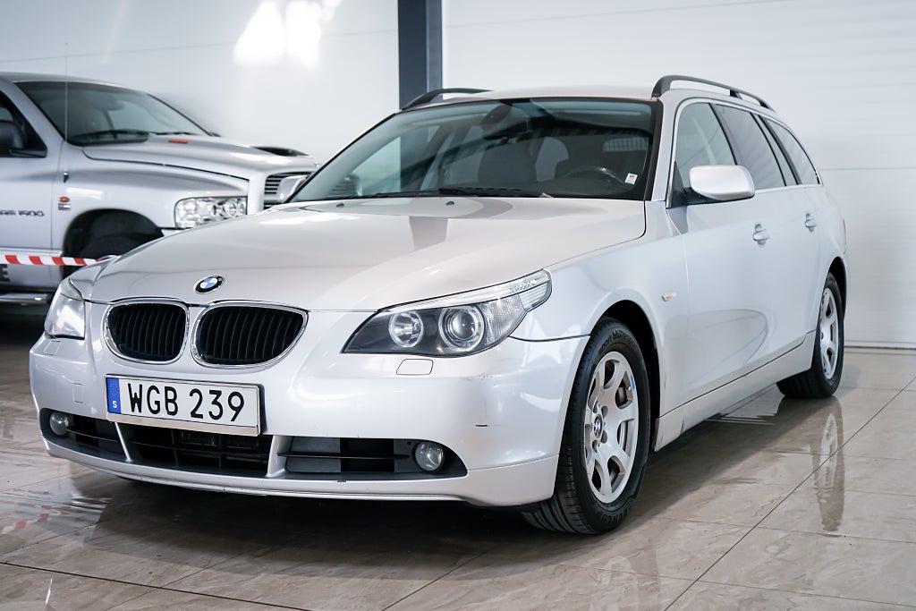 BMW 525 i Touring Kombi 192hk E61 Nybesiktad