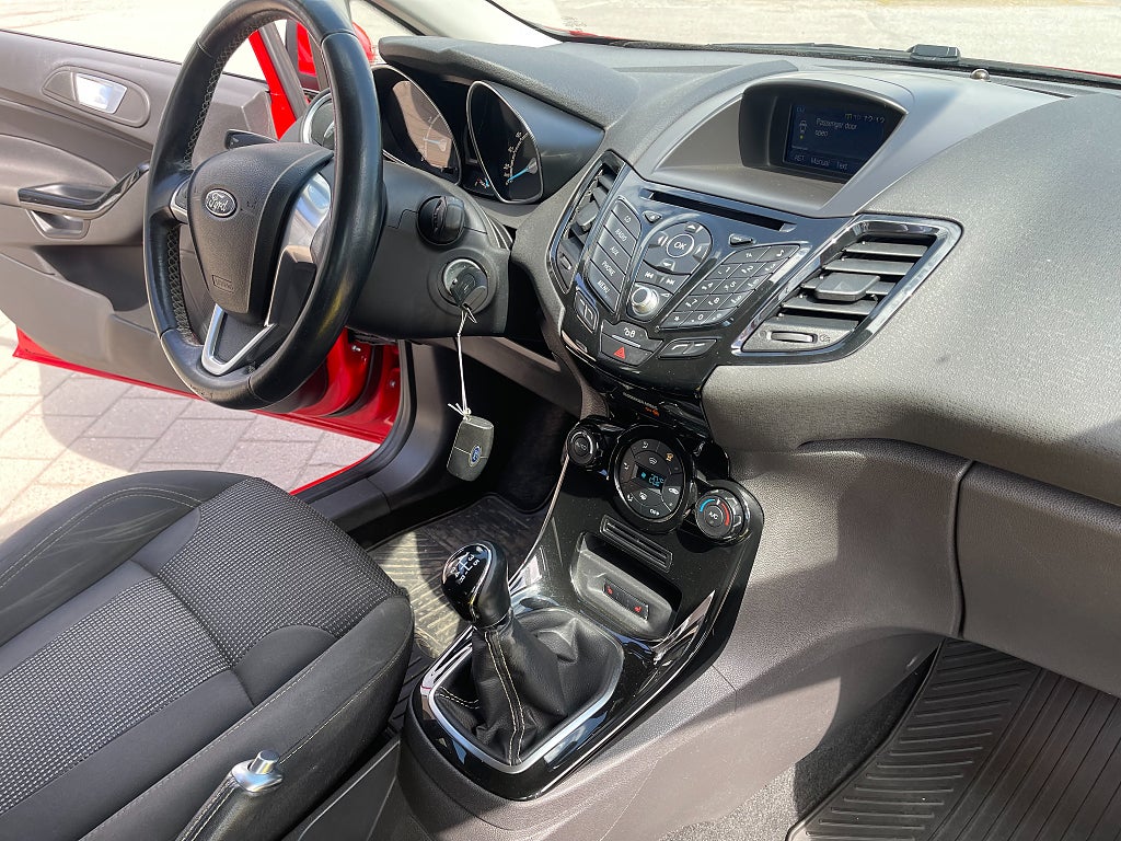 Ford Fiesta 1.0 EcoBoost Titanium NY KAMREM