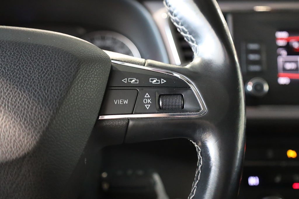 Seat Leon ST 1.6 TDI Style Drag M-Värme PDC Blåtand 2019