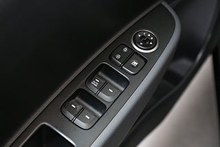 Halvkombi Hyundai i10 11 av 20