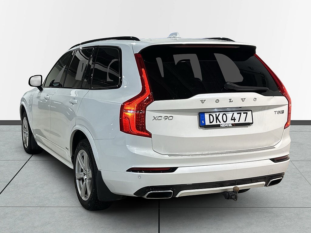 Volvo XC90 7-sits Recharge T8 AWD R-Design Drag Pano 360° SoV MOMS