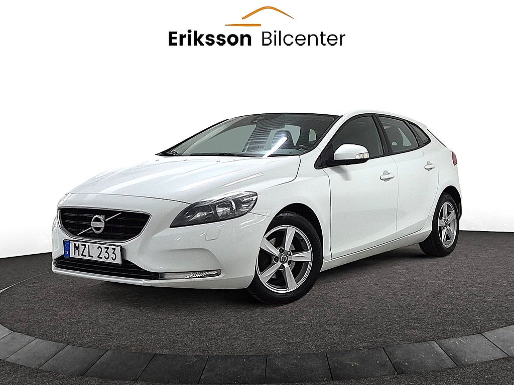 Volvo V40 D2 Your Kinetic Manuell 115hk D-vär/B-kam/Drag/0%Ränta