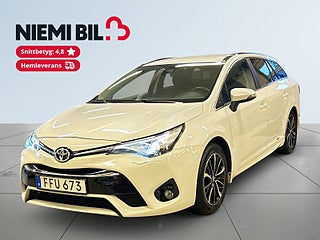 Toyota Avensis Kombi 1.8 Valvematic Drag/Kamera/Värmare/Navi/SoV-Däck – bild 1