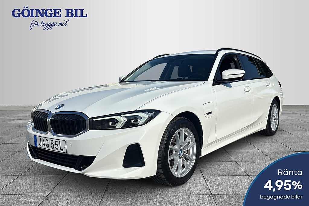 BMW 330e xDrive Touring Steptronic Navi/ Widescreen / Liv...