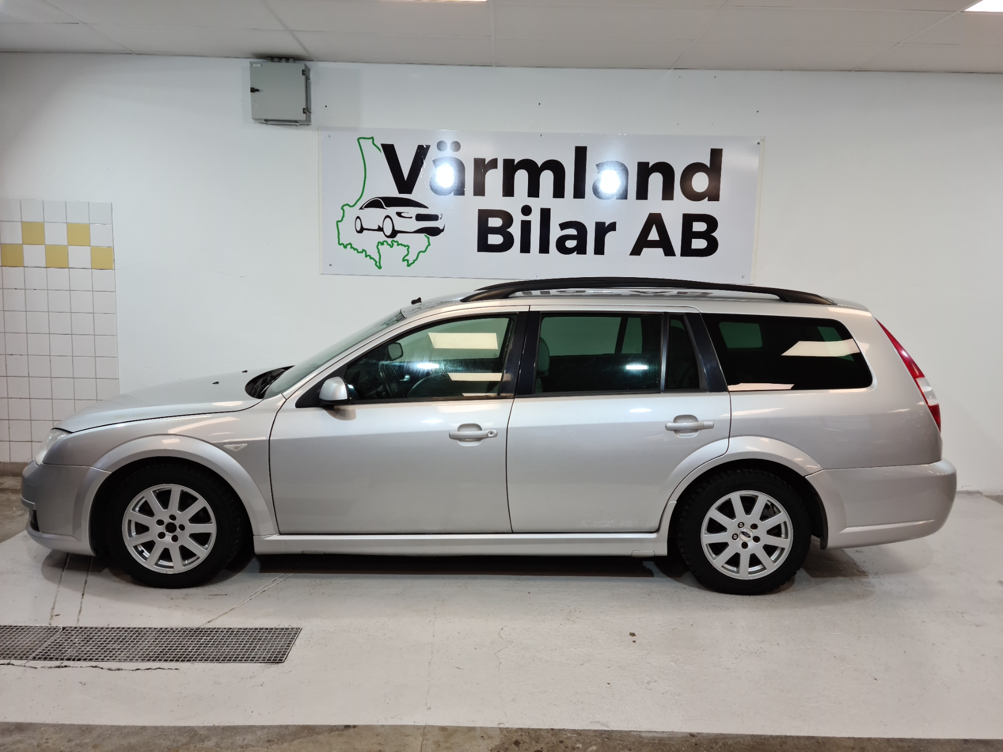 Ford Mondeo 2004, bild 3/45